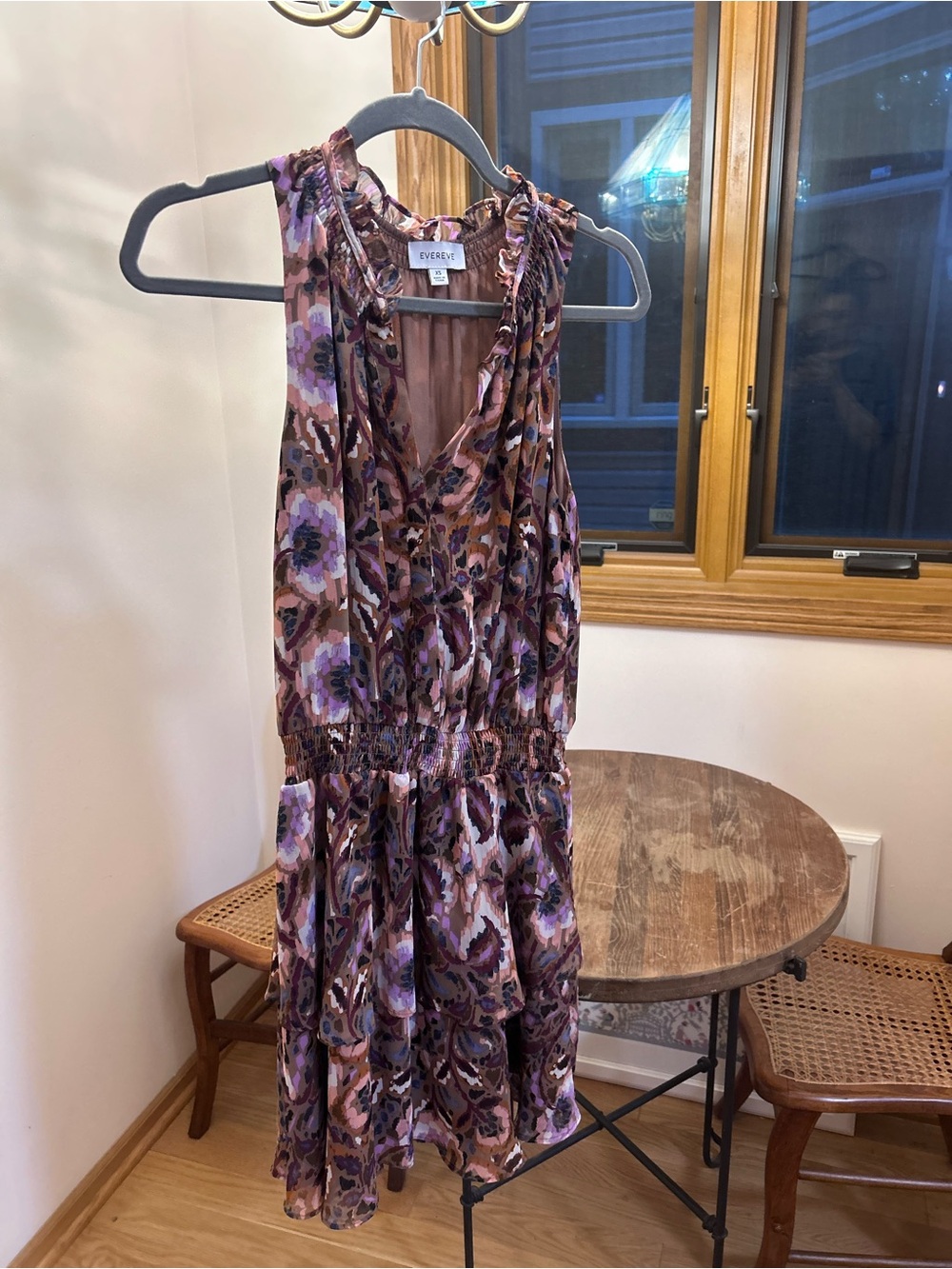Evereve Purple Floral V-Neck Sleeveless Dress